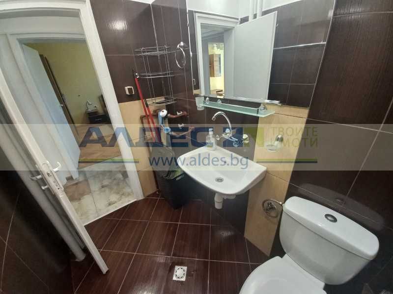 Дава се под наем Двустаен апартамент в София, Лозенец - 70 кв.м за 612 € - Снимка #14