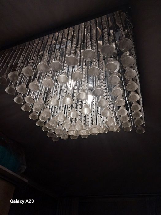 Люстра для гостиной