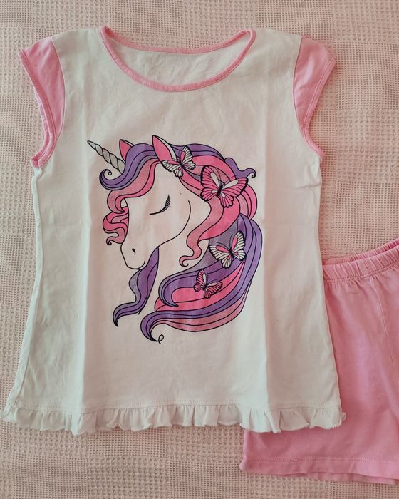 Детски пижами 122 см. Обща цена 26 €