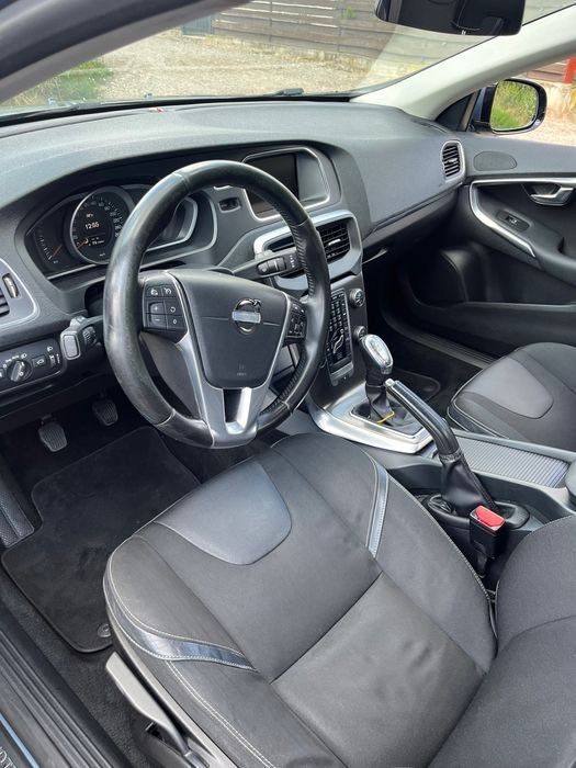 Detailing auto și polish faruri la domiciliu
