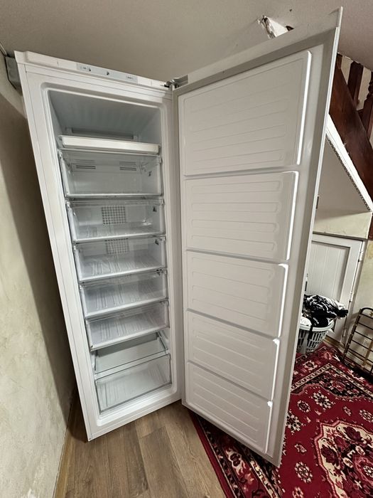 Продается новый морозильник Beko