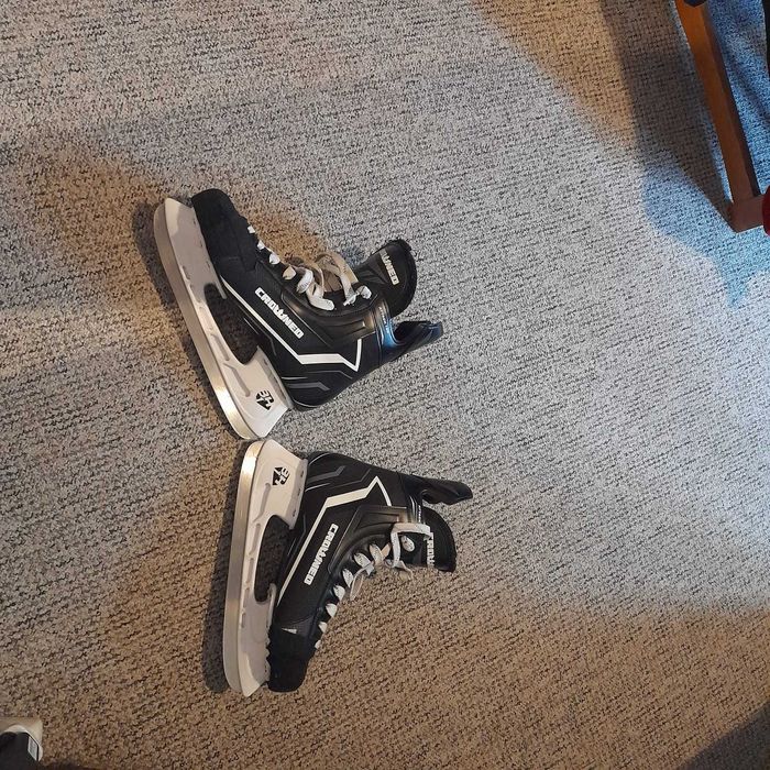 Patine de gheata reglabile 26-28, sau CCM 34-35,