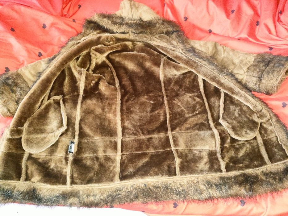 Vand haina de blana superba