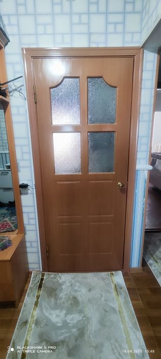 Двери меж.комнатные-б/у