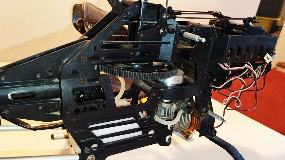 Helicopter RC cu motor termic