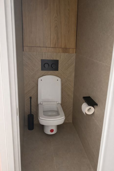 БУЗ БАЗАР 4в5/5/9 Продается уютная Квартира в центре города.