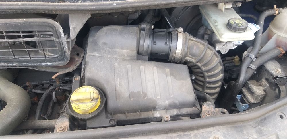 Опел Виваро 2.5DCI