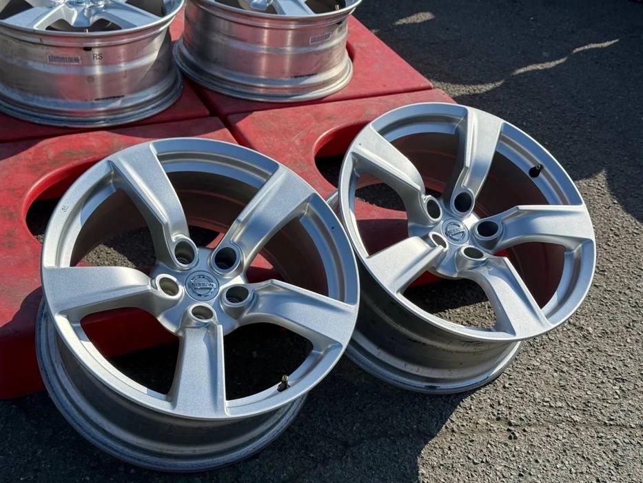 NISSAN M.A.T Новый комплект литых дисков R18