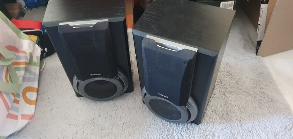 Vand schimb Boxe tehnics doua bucati