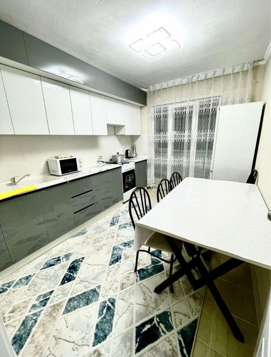 Сдается 3 х комнатная кв левый берег ЭКСПО