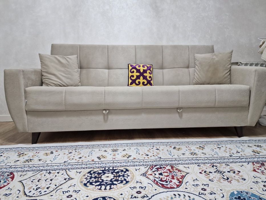 Продам диван почти новый