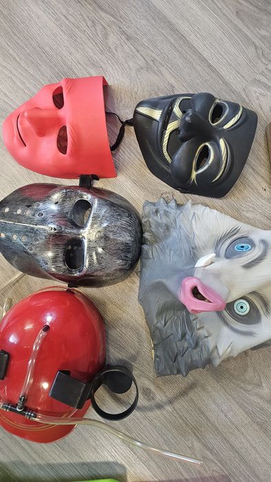 Маски , мечи , нерфы