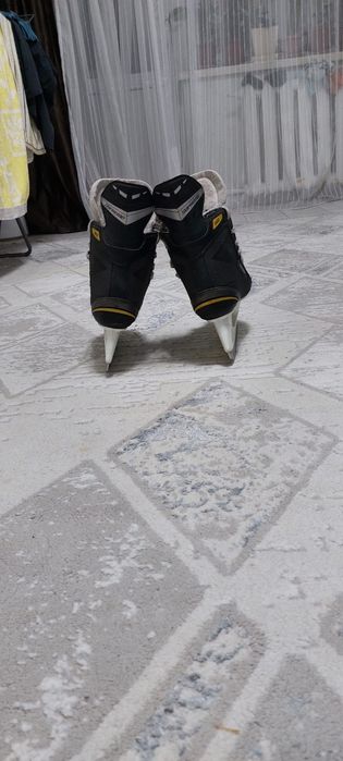 Продам коньки 36 размер