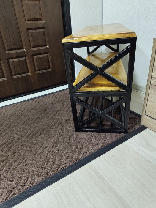 Продам обувницу (LOFT)