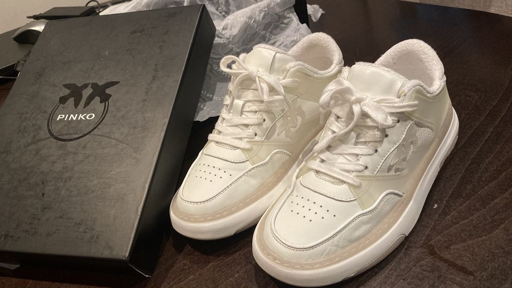 Pinko дамски кецове