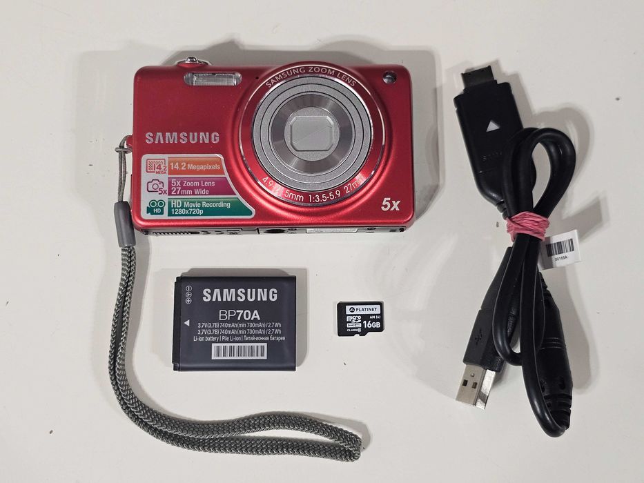 Y2K Aparat foto digital compact Samsung ST65 Rosu 14.2MP 5x Zoom