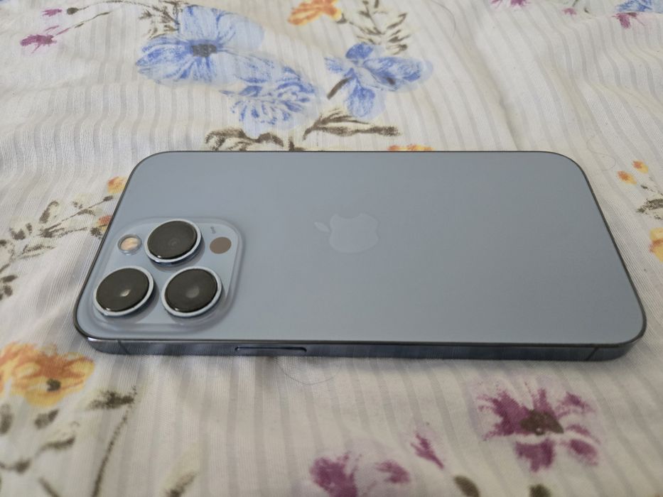 Продам  iphone 13 pro