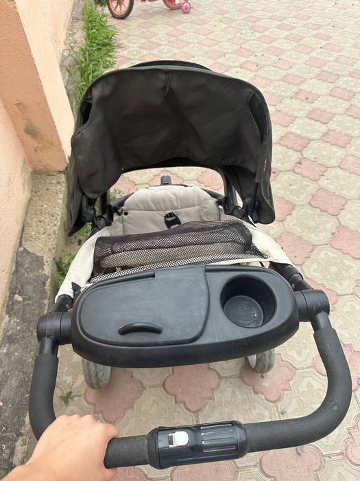 Детская коляска (черная)