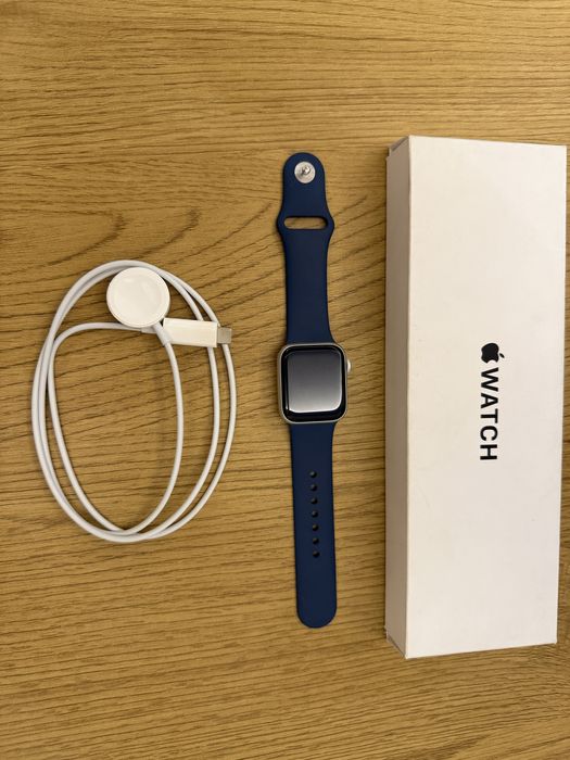 Смарт часовник Apple watch SE 40 mm silver