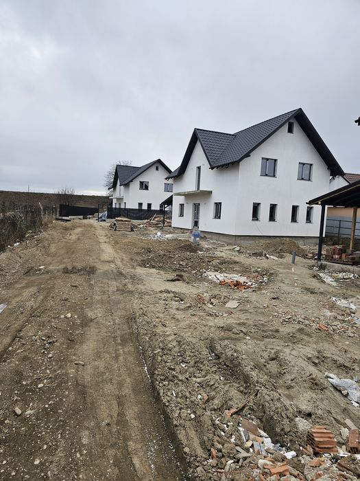 Se vinde casa p+m in Letea veche