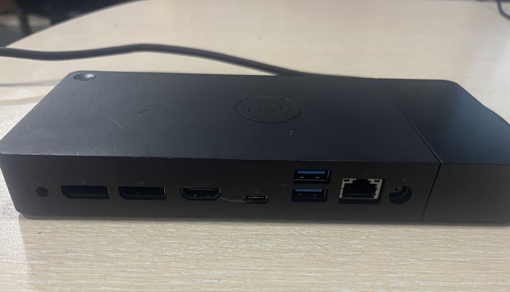 Докинг станция DELL WD19