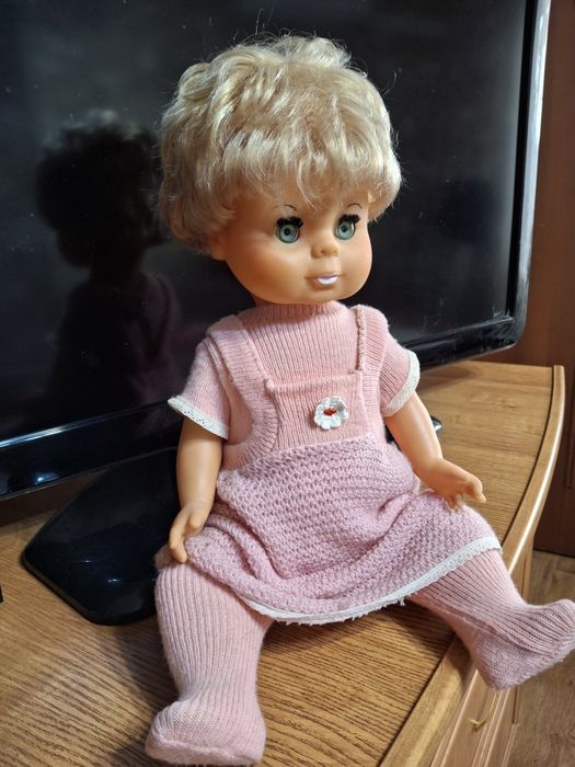 Продам куклу ГДР