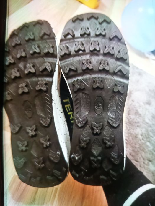 Мъжки маратонки Адидас Terrex,43 номер 27.5см стелка