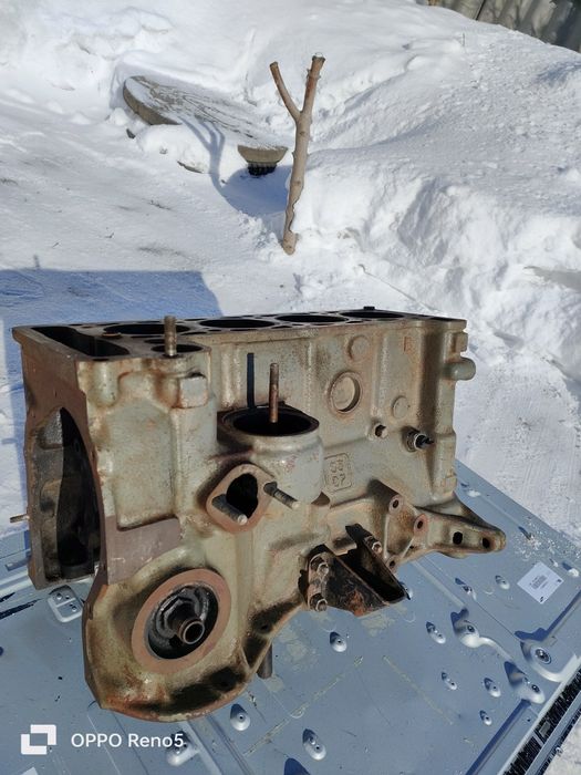 Запчасти на  двигатель ваз классика