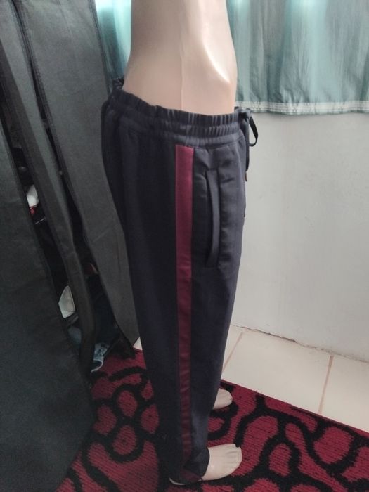 Pantaloni casual