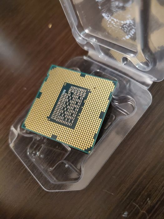 Intel Core i5 2400