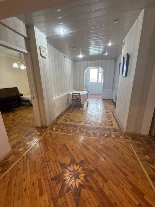 Сдается Банковская квартира 4/10/12