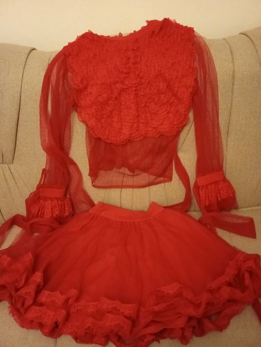 Bluza+fusta din tul cu dantelă
