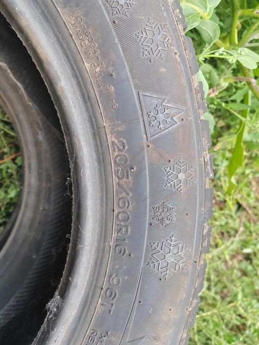 2 балона 205/60 r16