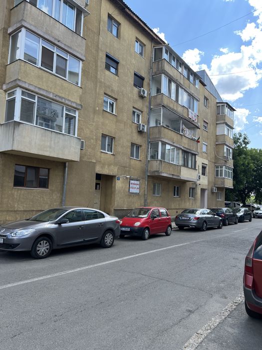 Vand Apartament  2 camere ( Flacara / Progresul- zona BRD)