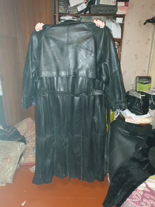 Мужской кожанный плащ