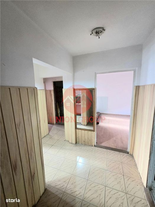 Apartament 3 Camere, Decomandat, Inel 2
