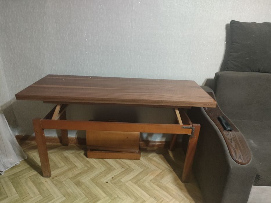 Отдам стол даром