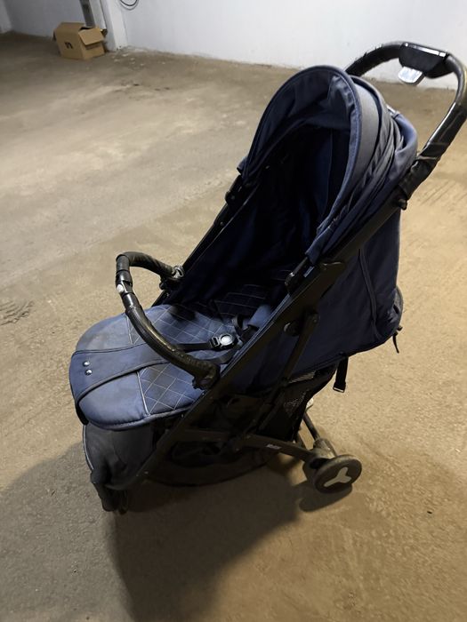 Продам детскую коляску