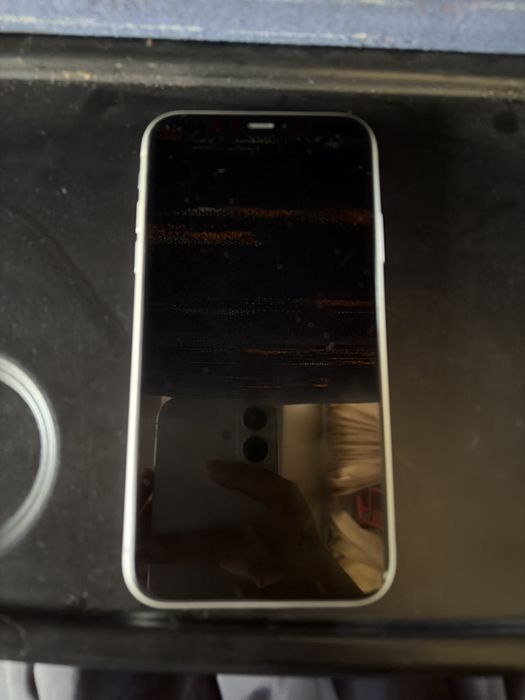 Продается Б/у Iphone 11