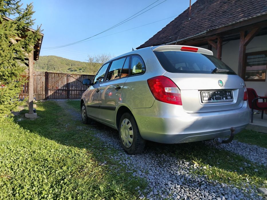 SKODA Fabia 2009 — imagine 3