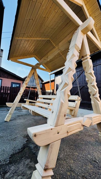 Balansoar rustic,sculptat din lemn masiv