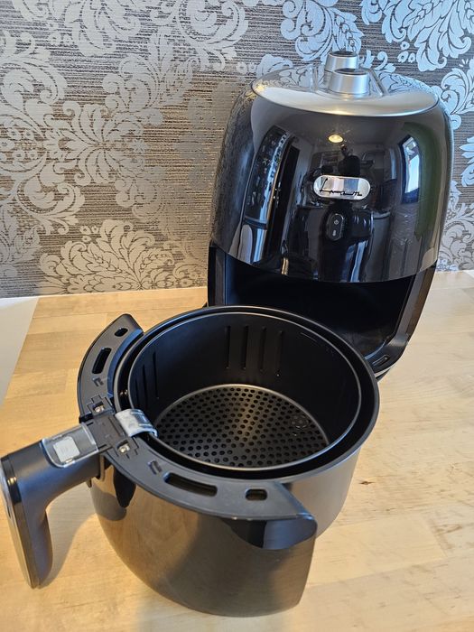 Friteuza cu aer cald FRAM Airfryer