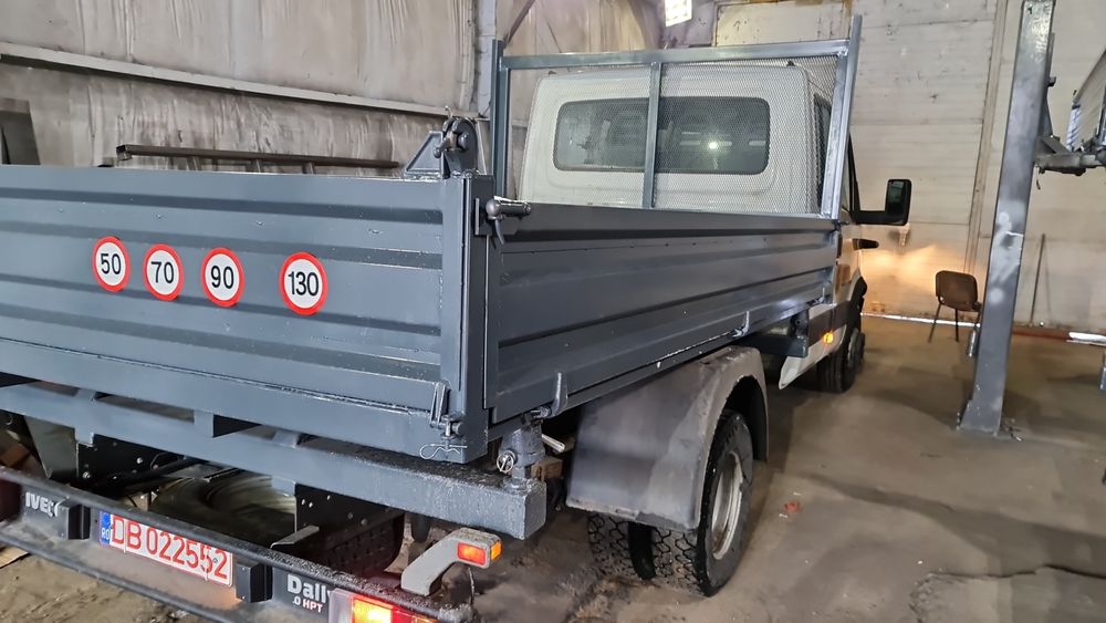 Montare macarale bene basculabile iveco Mercedes isuzu nissan VW LT