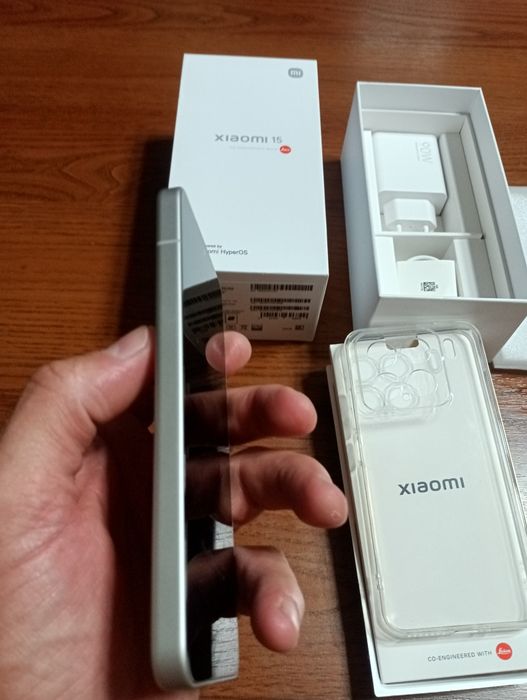 Xiaomi 15 смартфон