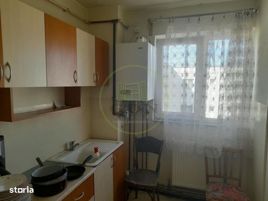 Apartament 3 camere de vanzare   strada  13 decembrie  Fagaras jud. Br