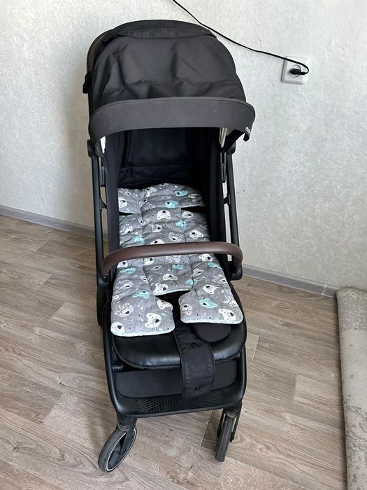 Срочно продам коляску