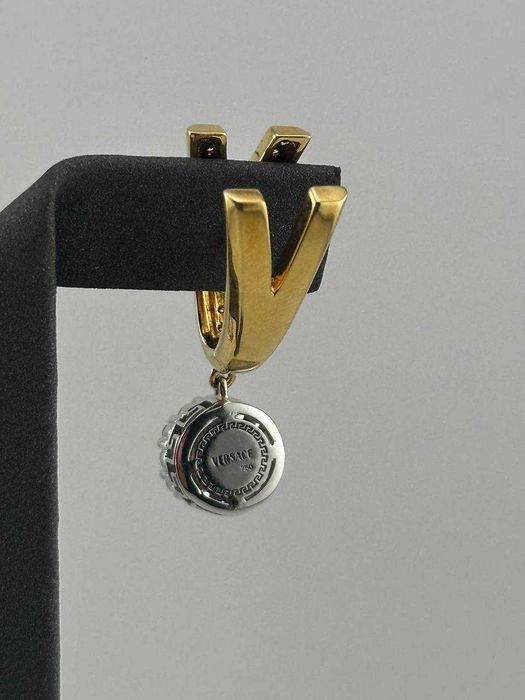 Серьги с бриллиантами Versace
