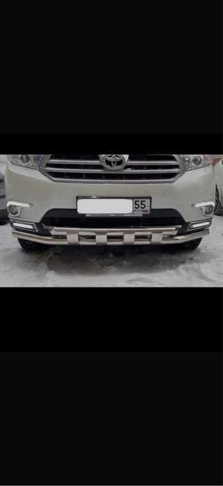 Toyota Highlander защита переднего бампера