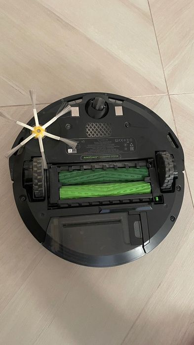 Робот прахосмукачка IROBOT ROOMBA E5