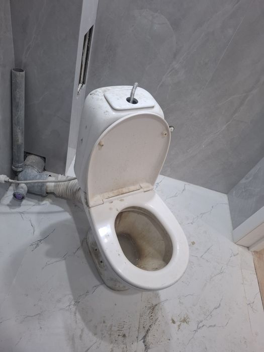 Продам б/у унитаз
